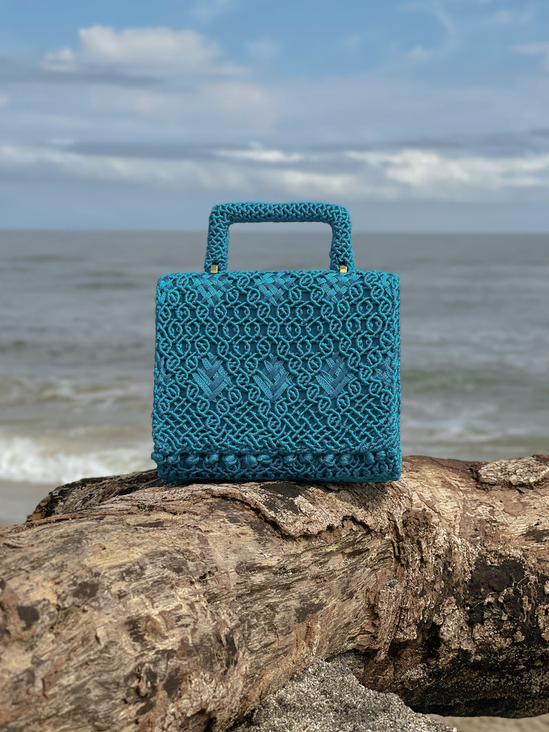 YEUHTLL Women Beach Woven Straw Shoulder Messenger Bag with Tassel Boho  Hollow Out Crochet Crossbody Handbag Macrame Purse - Walmart.com